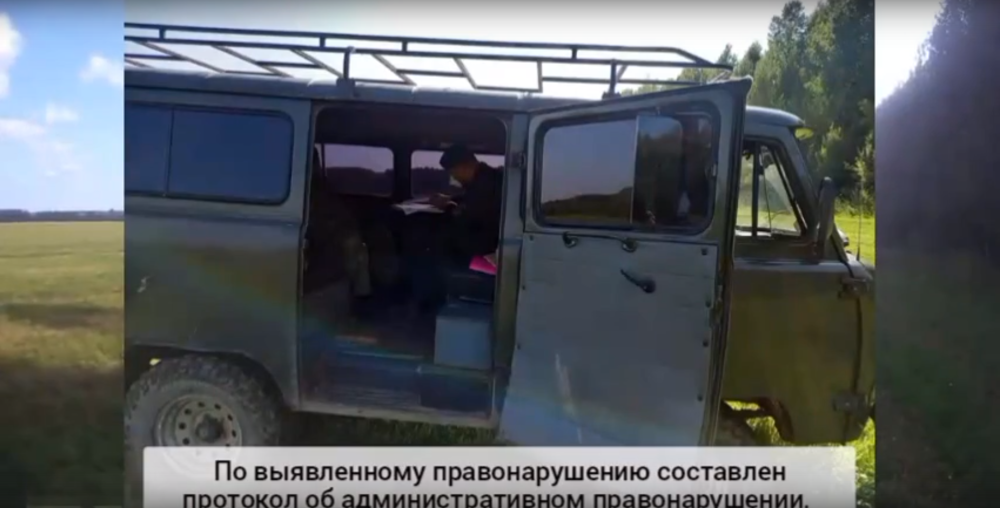 В охотничьих угодьях продолжаются проверки охотников